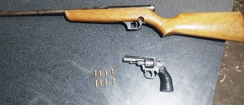 Un hombre enfrent&oacute; a 7 delincuentes a tiros en su casa de Rivadavia