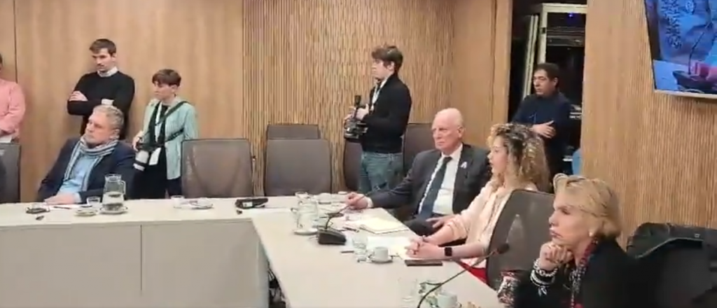 En el Congreso Arrieta fue repudiada y los invitados a una comisi&oacute;n se fueron