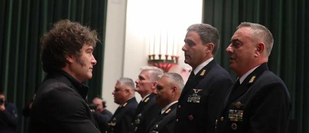 Milei prometi&oacute; "recomponer" el sueldo de las Fuerzas Armadas