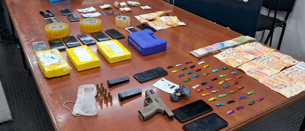 En el barrio "Cinco mil lotes" secuestraron 3 kilos de coca&iacute;na  