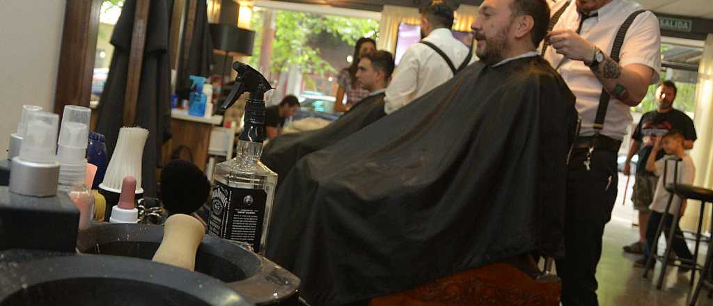 En Mendoza hay una BARbería exclusiva para Buenos Muchachos