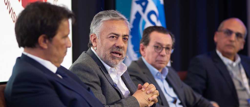 Cornejo prometi&oacute; una fuerte baja para un impuesto provincial