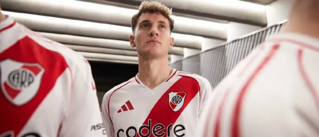 River present&oacute; su nueva camiseta, inspirada en el 86: cu&aacute;nto sale