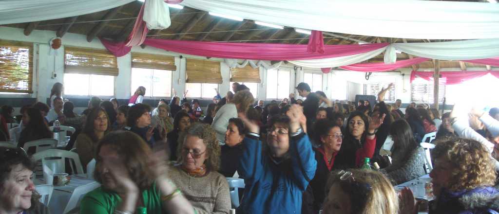 Un municipio gastar&aacute; $38 millones para festejar el D&iacute;a del Maestro