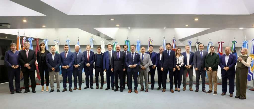 Todos los gobernadores están convocados al Consejo Federal de Inversiones