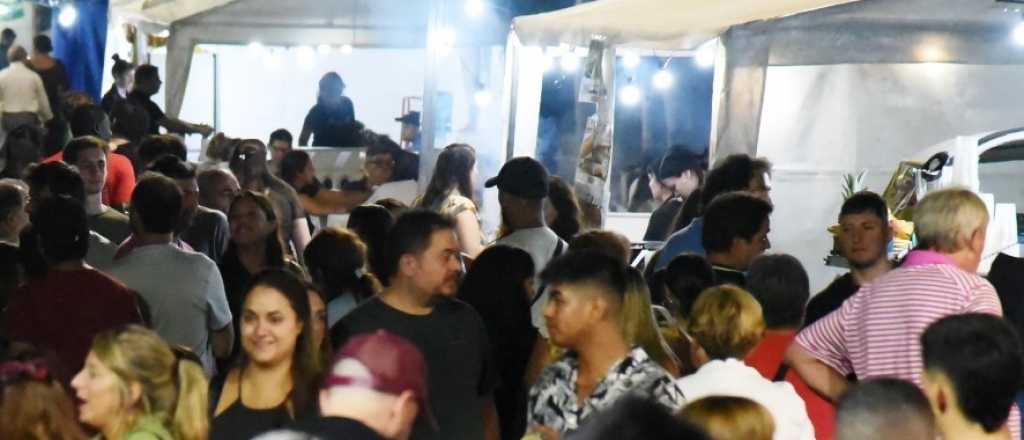 Guaymall&eacute;n quiere desalojar la feria en los terrenos del ex ferrocarril