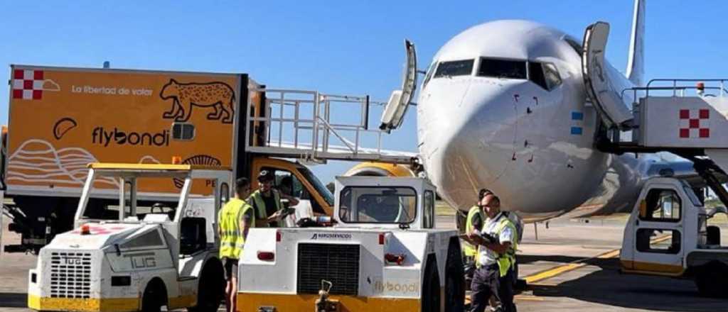 Chau monopolio: FlyBondi ofrecer&aacute; servicios de handling 