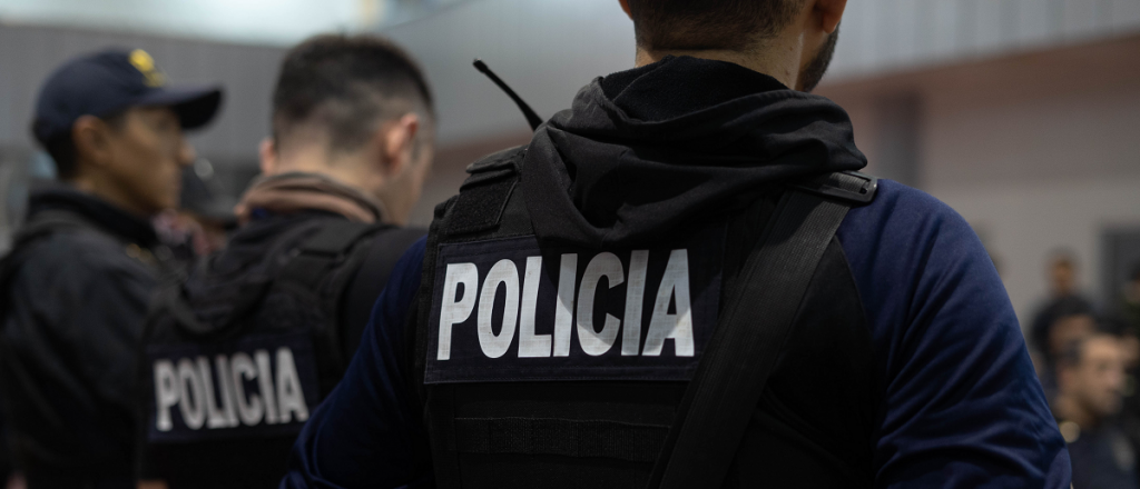 Un polic&iacute;a de Mendoza se qued&oacute; con sueldos cobrados por error