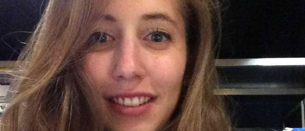 Video: una turista muri&oacute; en N&aacute;poles al caerse una estatua sobre su cabeza