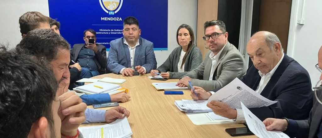 El Gobierno reanuda las paritarias con los gremios