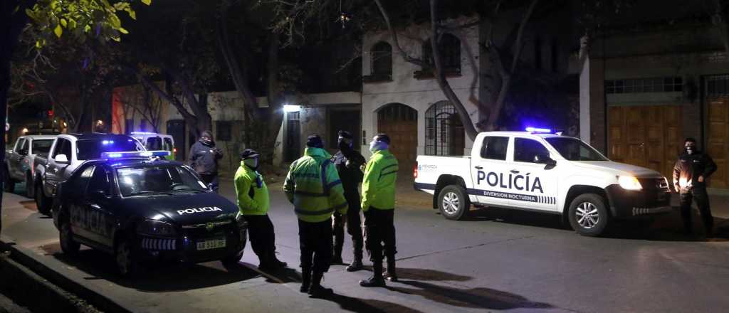 Manejaba borracho y chocó de atrás a un móvil policial