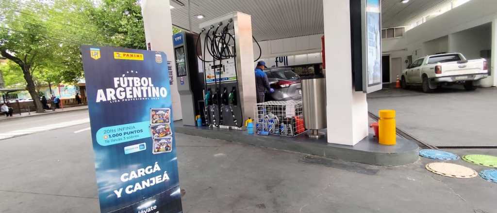 Descuentos en combustibles y nuevas figuritas de f&uacute;tbol en YPF