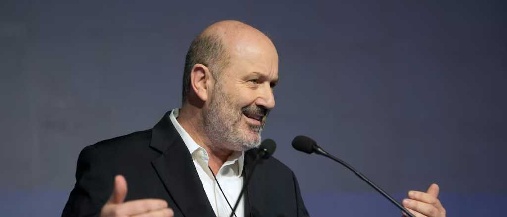 Sturzenegger anunció cambios en Aduana: de la garantía a una declaración jurada