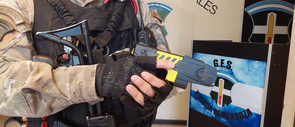 Con una pistola Taser, la Polic&iacute;a redujo a un hombre atrincherado en Las Heras