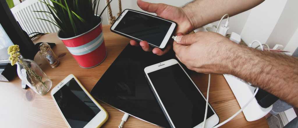 C&oacute;mo cuidar la bater&iacute;a de tu celular: 4 tips para realizar cargas saludables