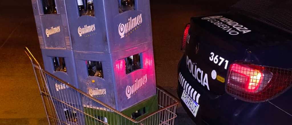 Robaron en un dep&oacute;sito y cayeron "con las manos en la birra", en Guaymall&eacute;n