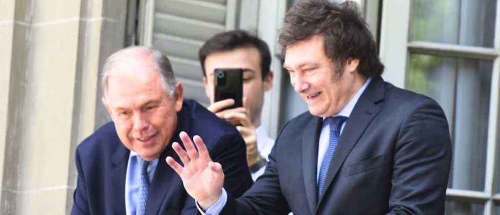 Milei le tom&oacute; juramento el nuevo canciller, Gerardo Werthein