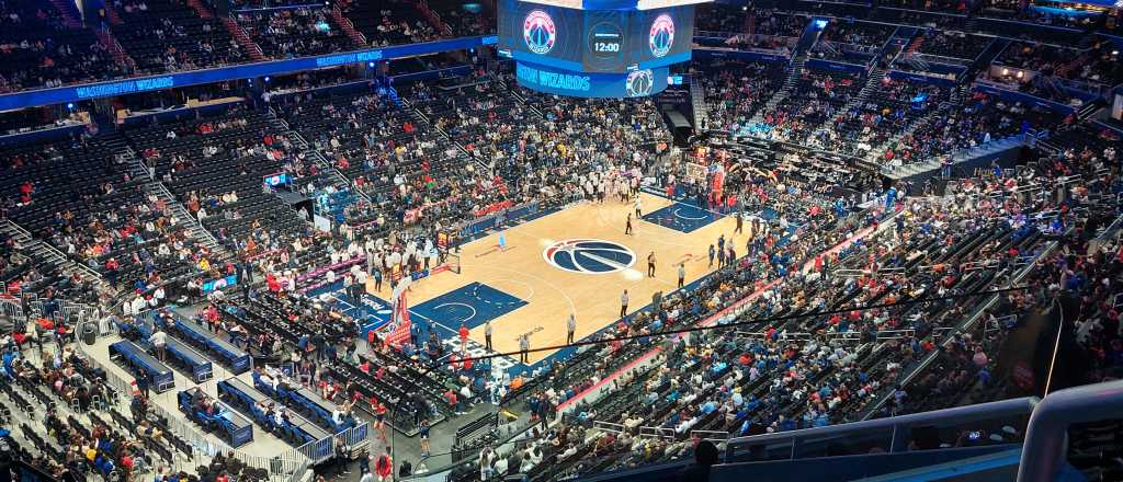 &iquest;Veda qu&eacute;?: partido de NBA, venta de alcohol y un Curry de otro planeta