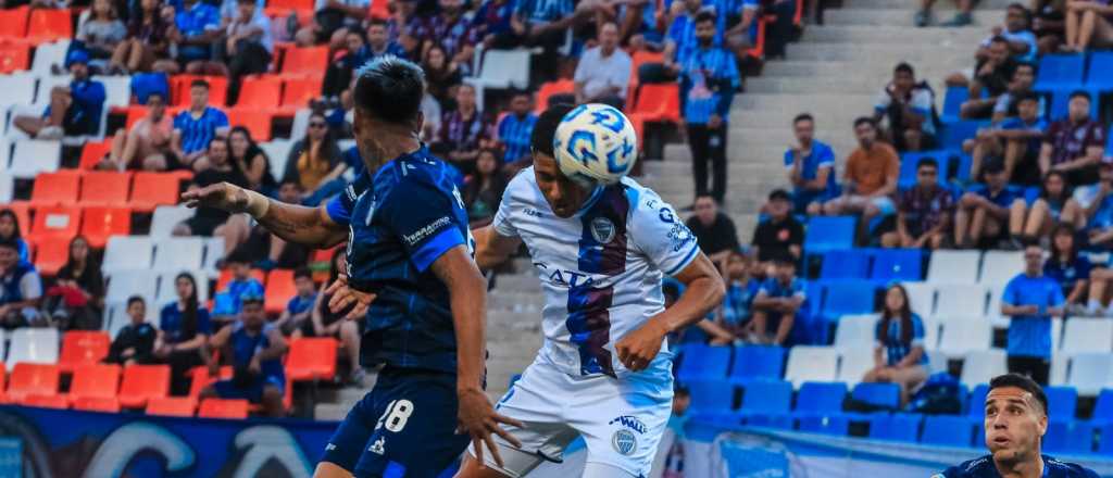 Godoy Cruz no levanta, cay&oacute; ante Talleres y lleva cuatro partidos sin ganar