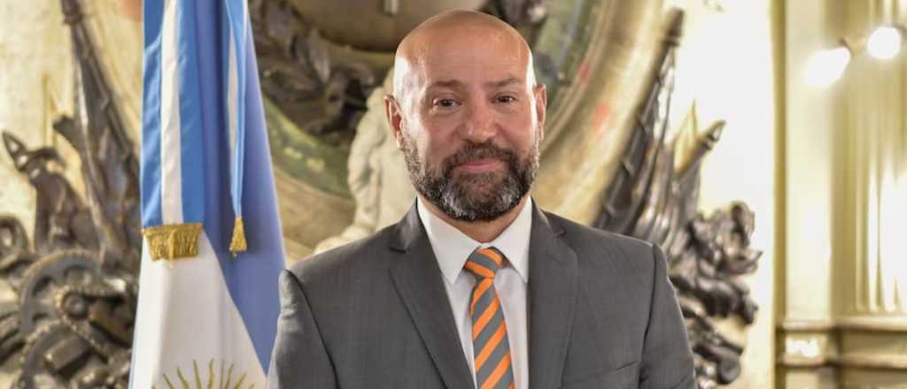 No hay chats de Spagnuolo con los Milei, pero podrían haber sido borrados