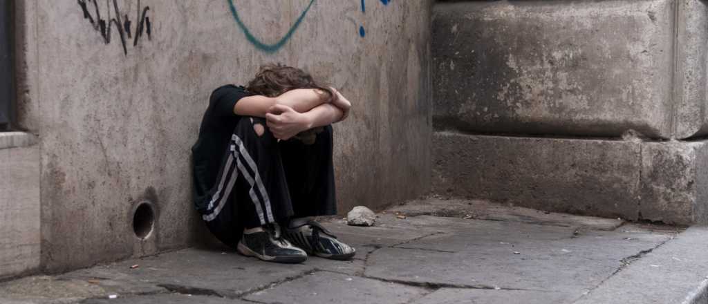 Qu&eacute; hacer si ves a un chico pidiendo en la calle