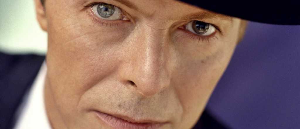 Muri&oacute; David Bowie, el duque blanco del rock