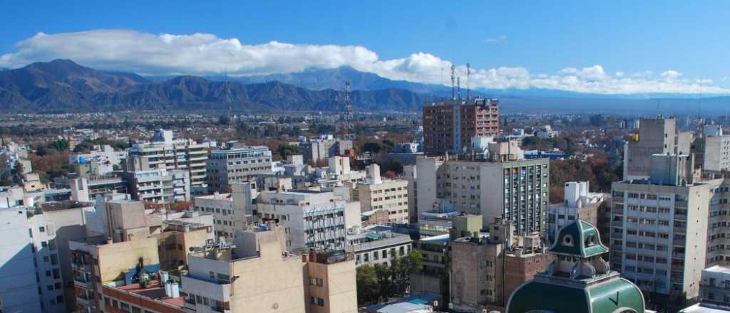 En el piedemonte no puede haber "ni un campo de golf"