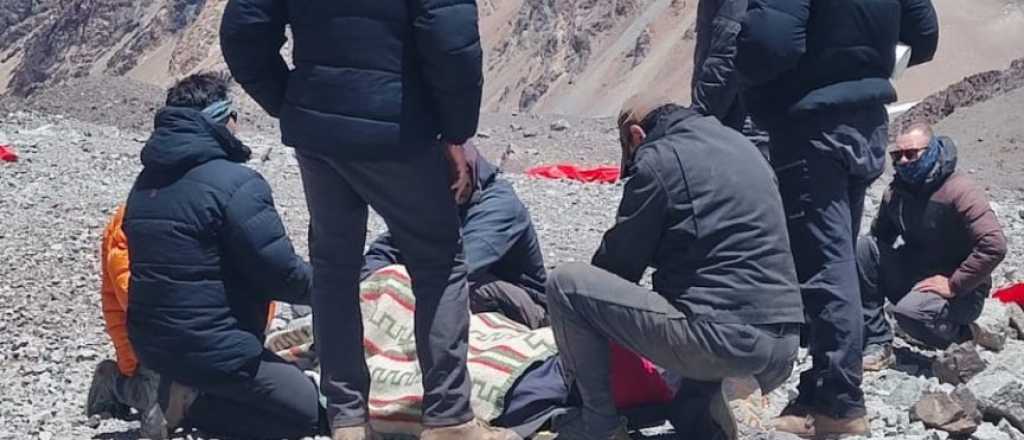 Primera evacuaci&oacute;n de la temporada del cerro Aconcagua