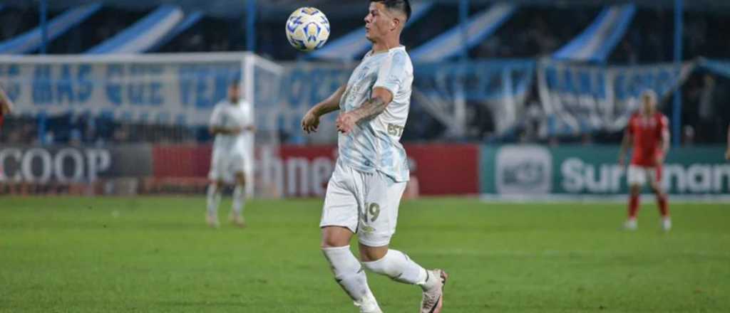 Huracán cayó en Tucumán y no pudo ser líder