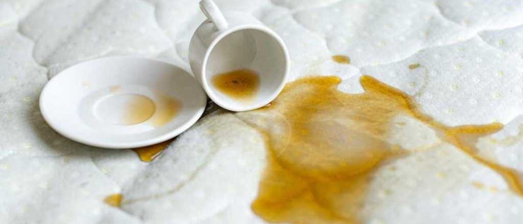 El truco definitivo para quitar manchas de caf&eacute; o mate de tu colch&oacute;n
