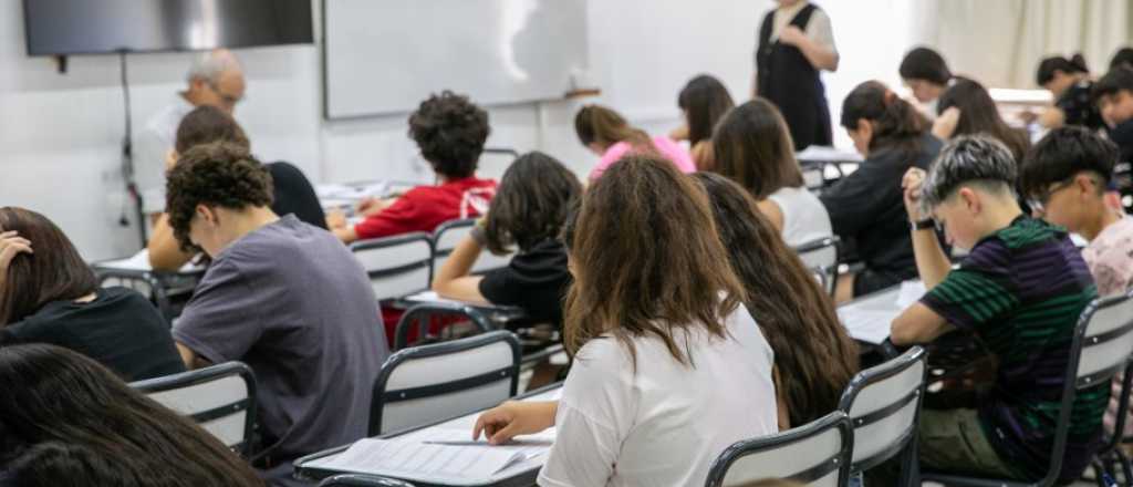 D&eacute;j&agrave; vu: bajo rendimiento en el ingreso a Medicina y quejas de estudiantes