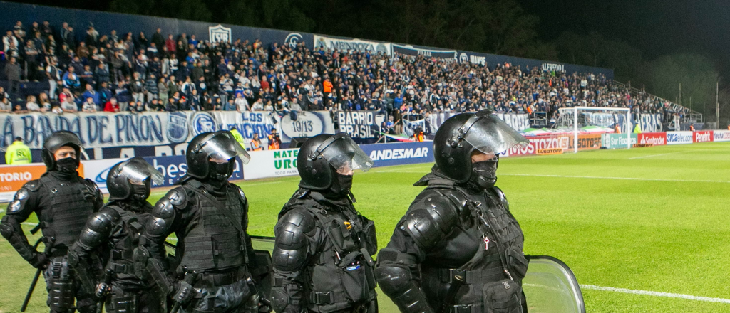 La Polic&iacute;a pone m&aacute;s de 300 uniformados para el partido de la Lepra