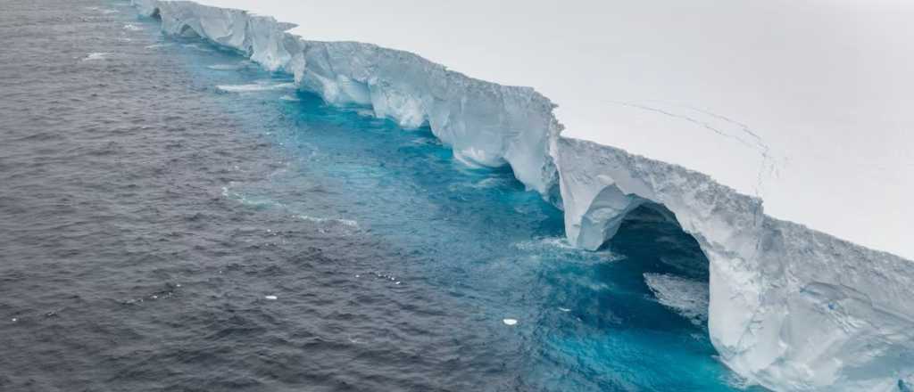 Un iceberg 18 veces m&aacute;s grande que CABA se desprendi&oacute; de la Ant&aacute;rtida