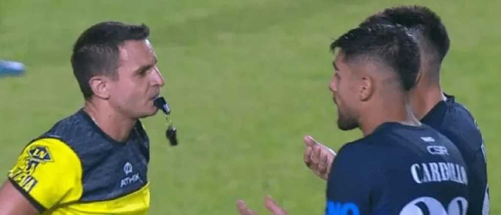 Video: as&iacute; fue el pol&eacute;mico gol que le anularon a la Lepra ante Riestra 