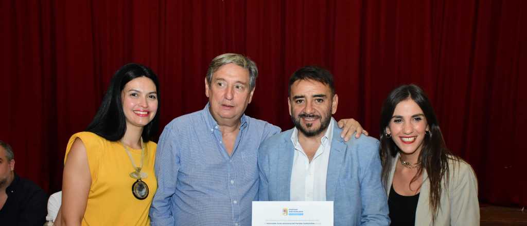 Quincho: cómo se unió el PJ, el acting de Janina y un "problemita" en la UCR