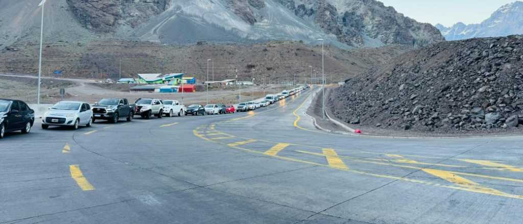 En la previa de las fiestas, demoras de más de dos horas para cruzar a Chile
