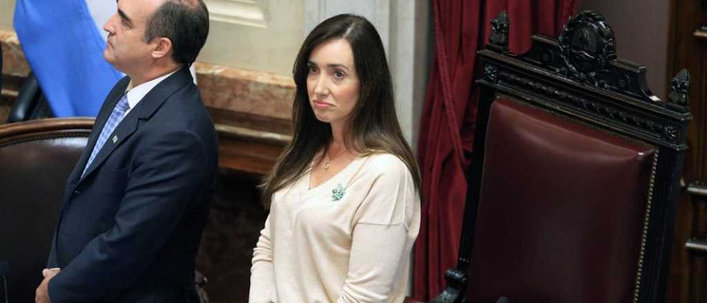 Para Villarruel, el golpe de 1976 impidi&oacute; "una dictadura como la cubana"