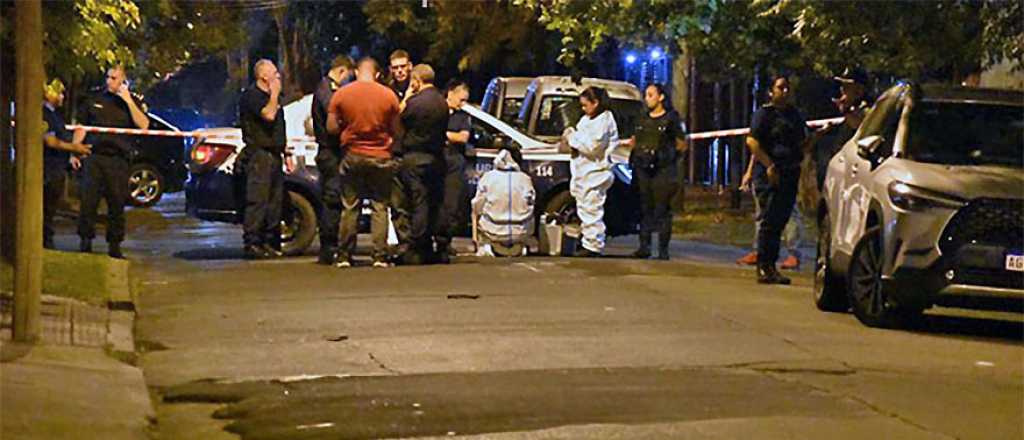 Video: asesinaron a un polic&iacute;a durante un intento de robo