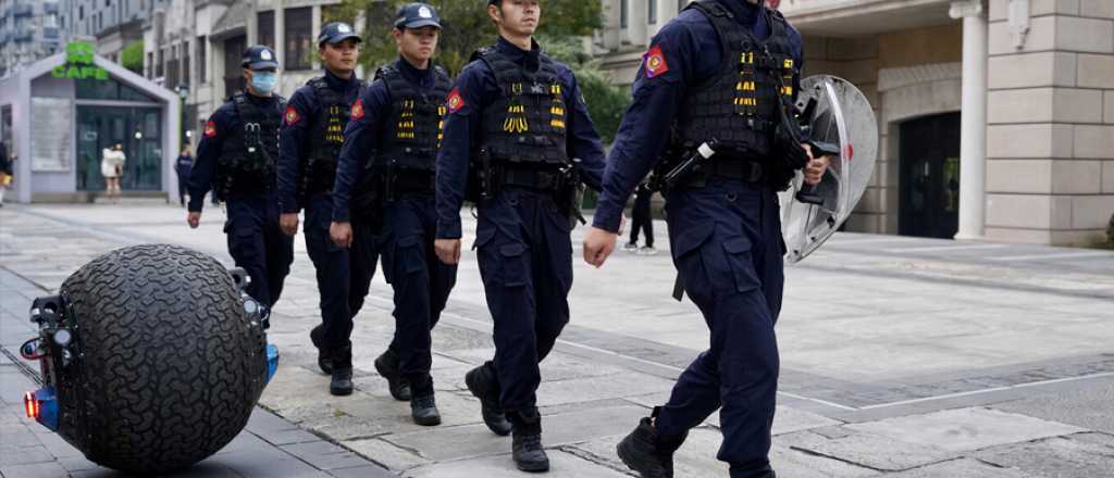 El robot chino que promete acabar con el trabajo de la Polic&iacute;a
