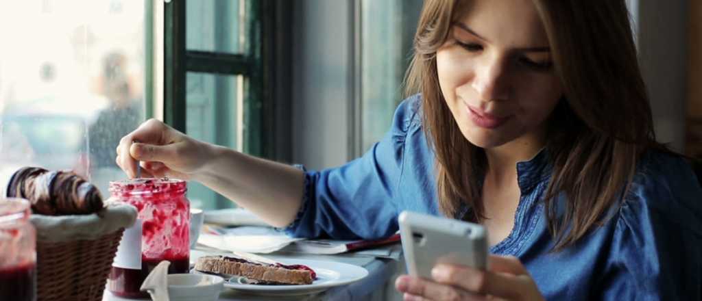 Aumenta 15 por ciento la telefon&iacute;a celular prepaga