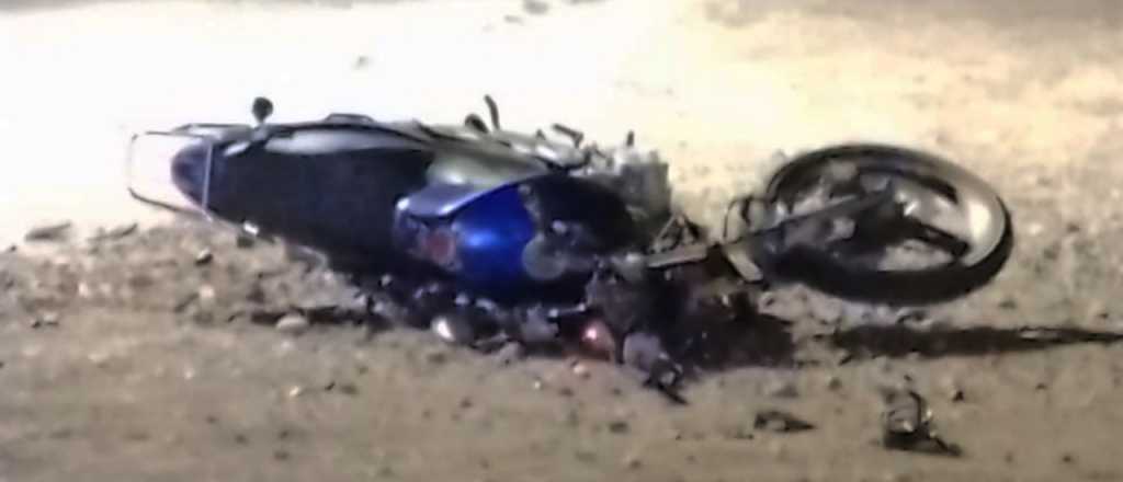 Un chico de 16 años manejaba una moto, chocó en Luján y está grave