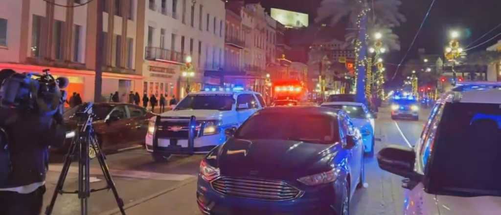 Un hombre atropell&oacute; a una multitud en EEUU y mat&oacute; al menos a 12 personas