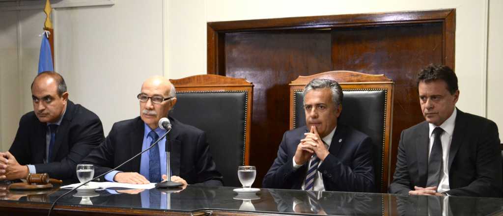 Un peronista a un "pasito" de gobernar Mendoza por unos d&iacute;as