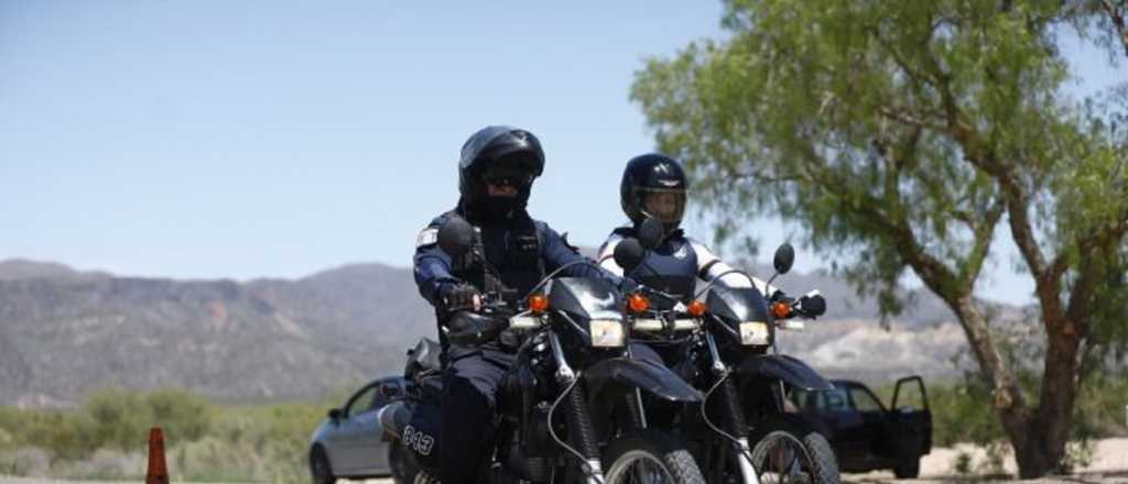 Un chico de 17 años estaba disparando en su casa de Luján: quedó detenido