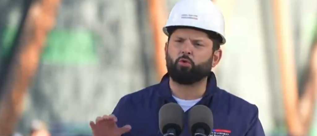 Desde la izquierda, Boric afirm&oacute; que el gobierno de Maduro "es una dictadura"