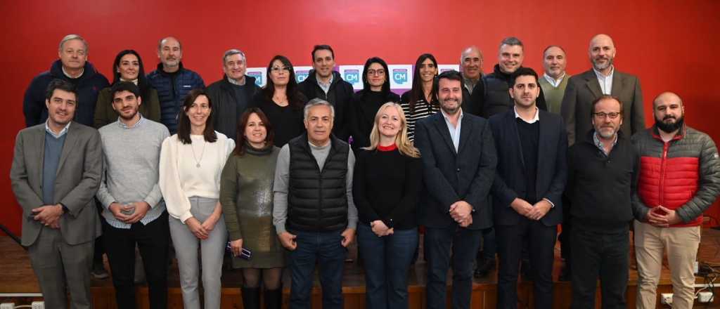 Un socio de Cornejo lo critic&oacute; por el manejo de IMPSA