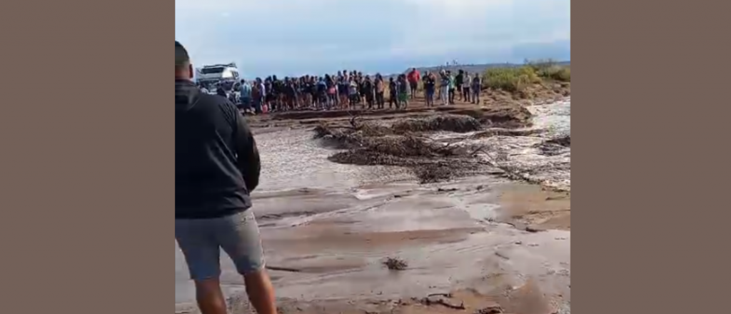 Un alud se "comi&oacute;" parte de la ruta que une San Rafael con Malarg&uuml;e