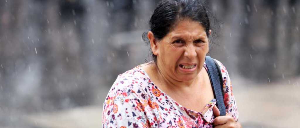 Domingo caluroso en Mendoza y contin&uacute;a el alerta por tormentas