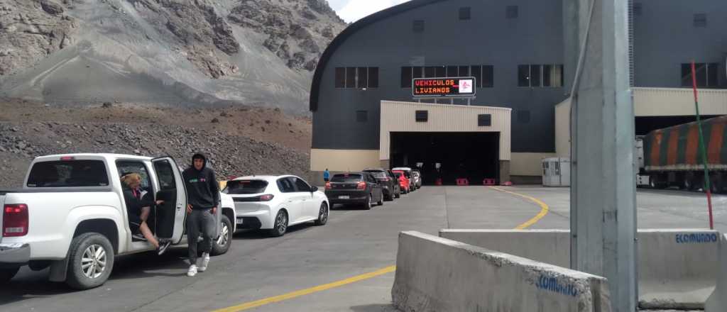 Se redujo a dos hora de demora pasar a Chile