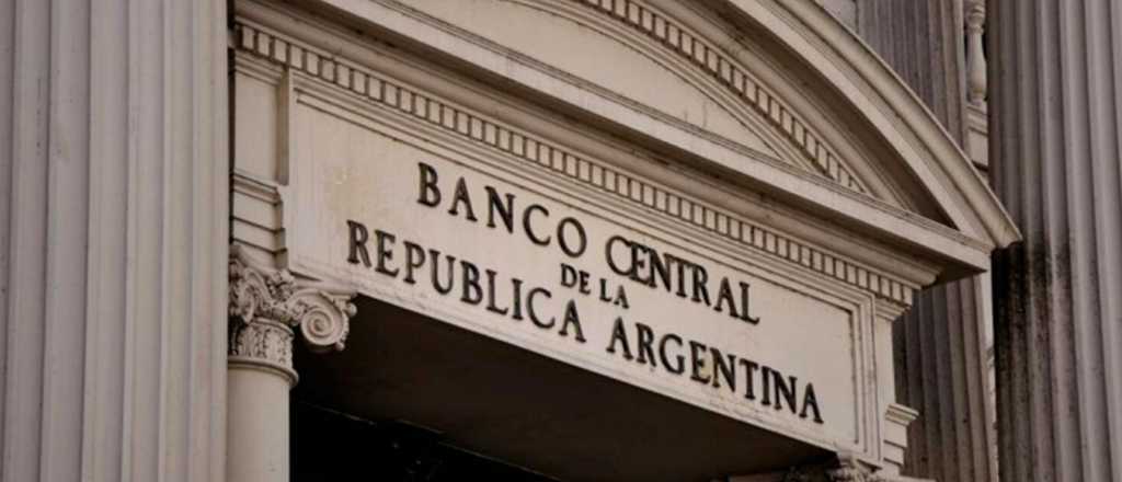 El Banco Central vendió US$ 192 millones: a cuánto cerró el dólar blue